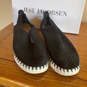 Slip on casual shoe